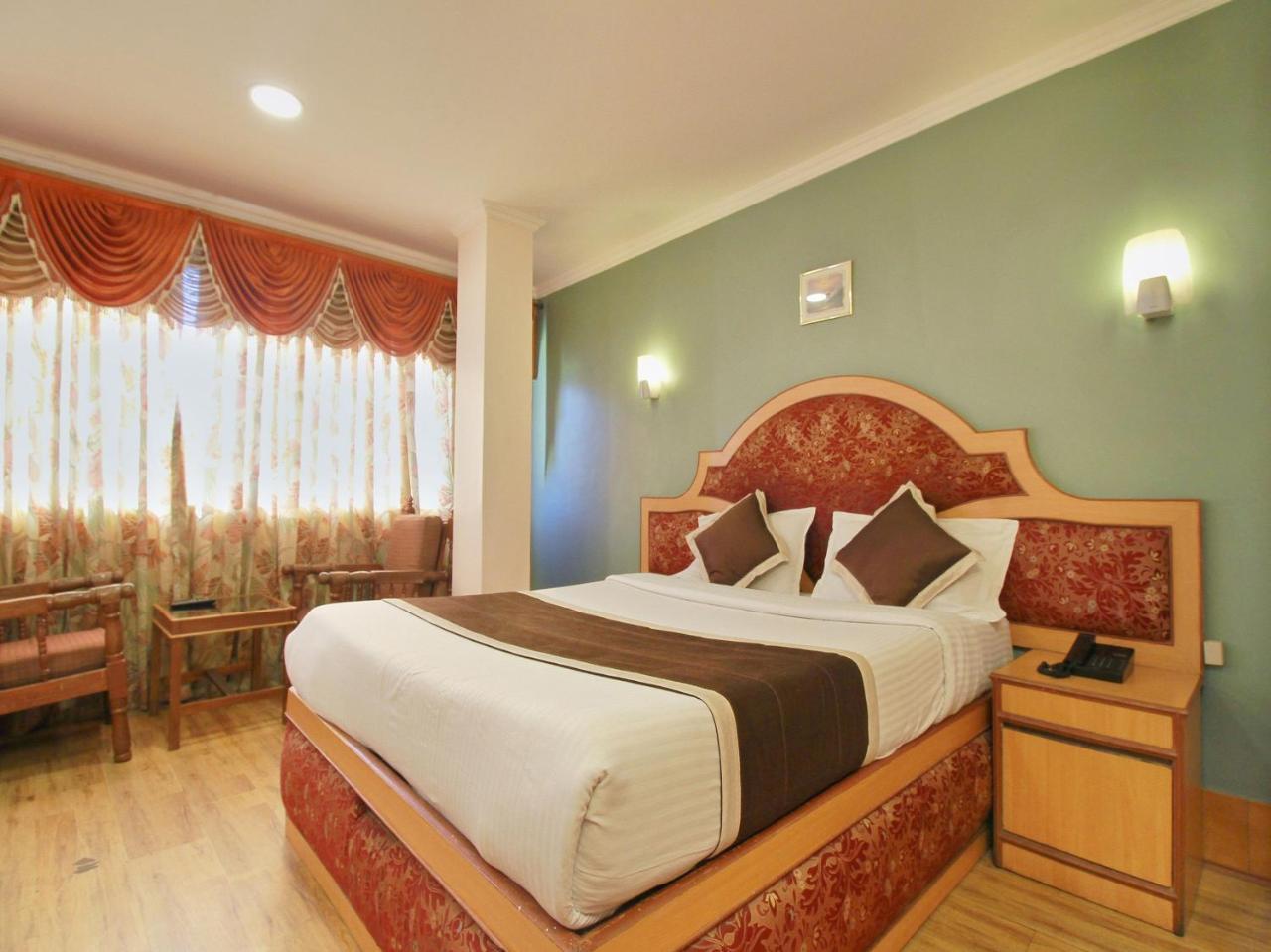 Oyo 10068 Hotel Rathna Ooty Exterior photo